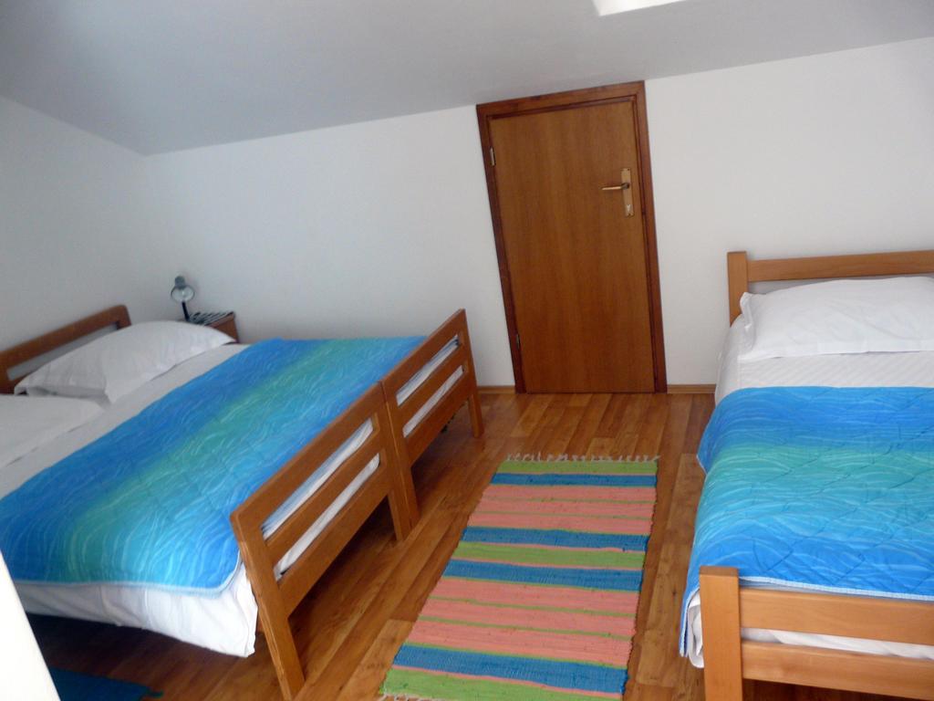 Apartments Mirela Πόρετς Εξωτερικό φωτογραφία
