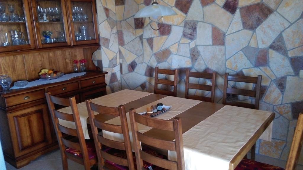Apartments Mirela Πόρετς Εξωτερικό φωτογραφία